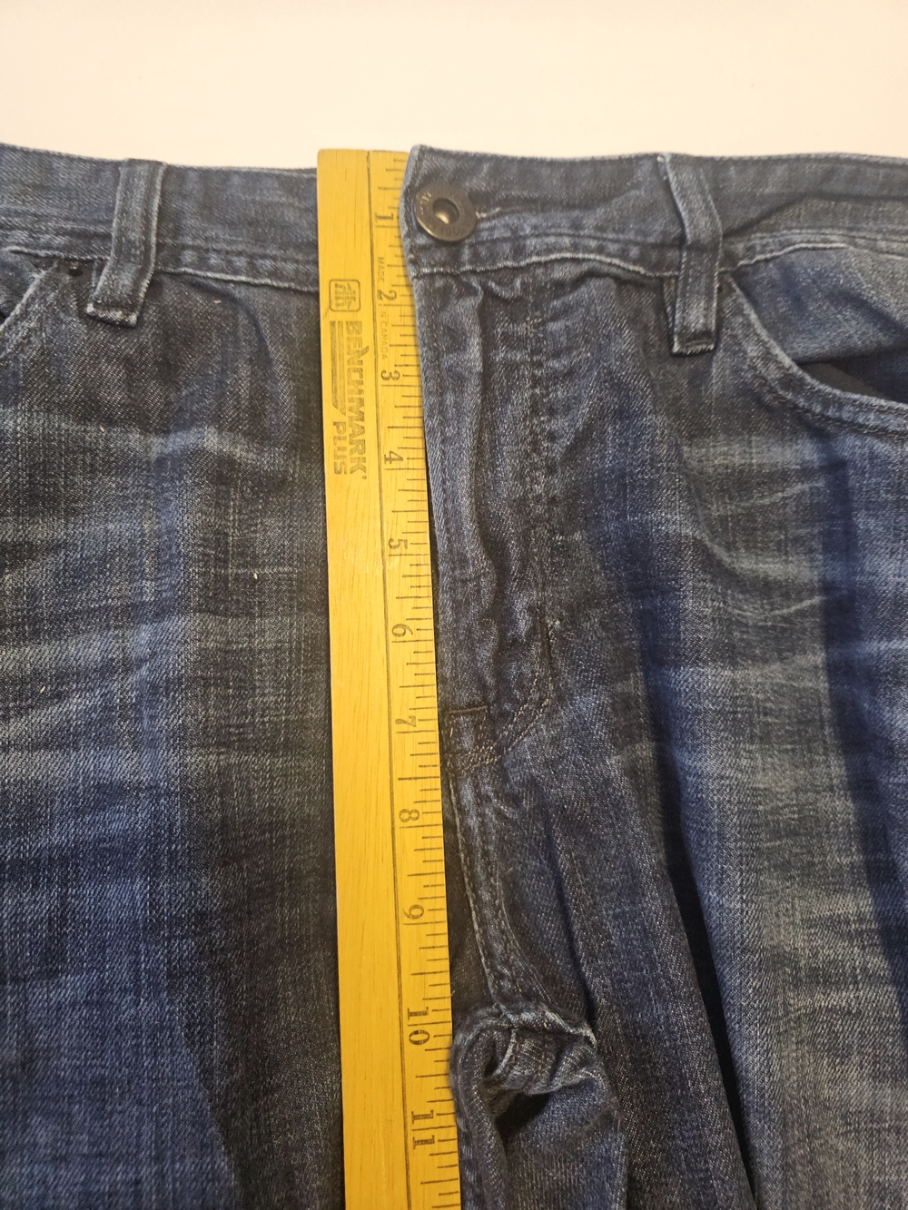 Guess Men's Desmond Relaxed Straight Jeans in Dark Blue Wash Sz 36 - Picture 8 of 16